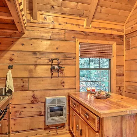 Charming Blue Ridge Cabin With Deck And Grill! Exterior photo
